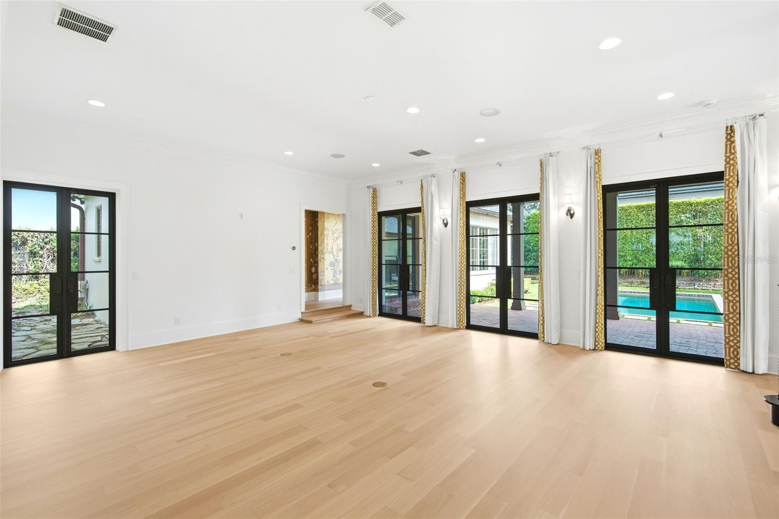 living rm