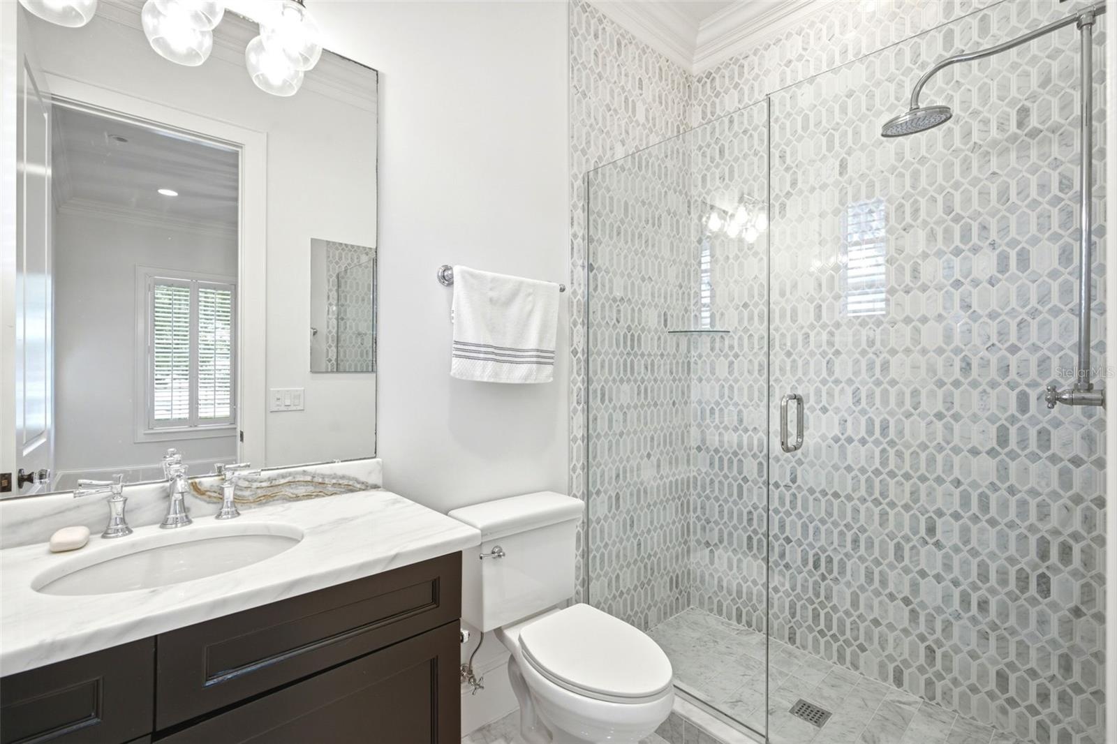 Bdrm 2 ensuite