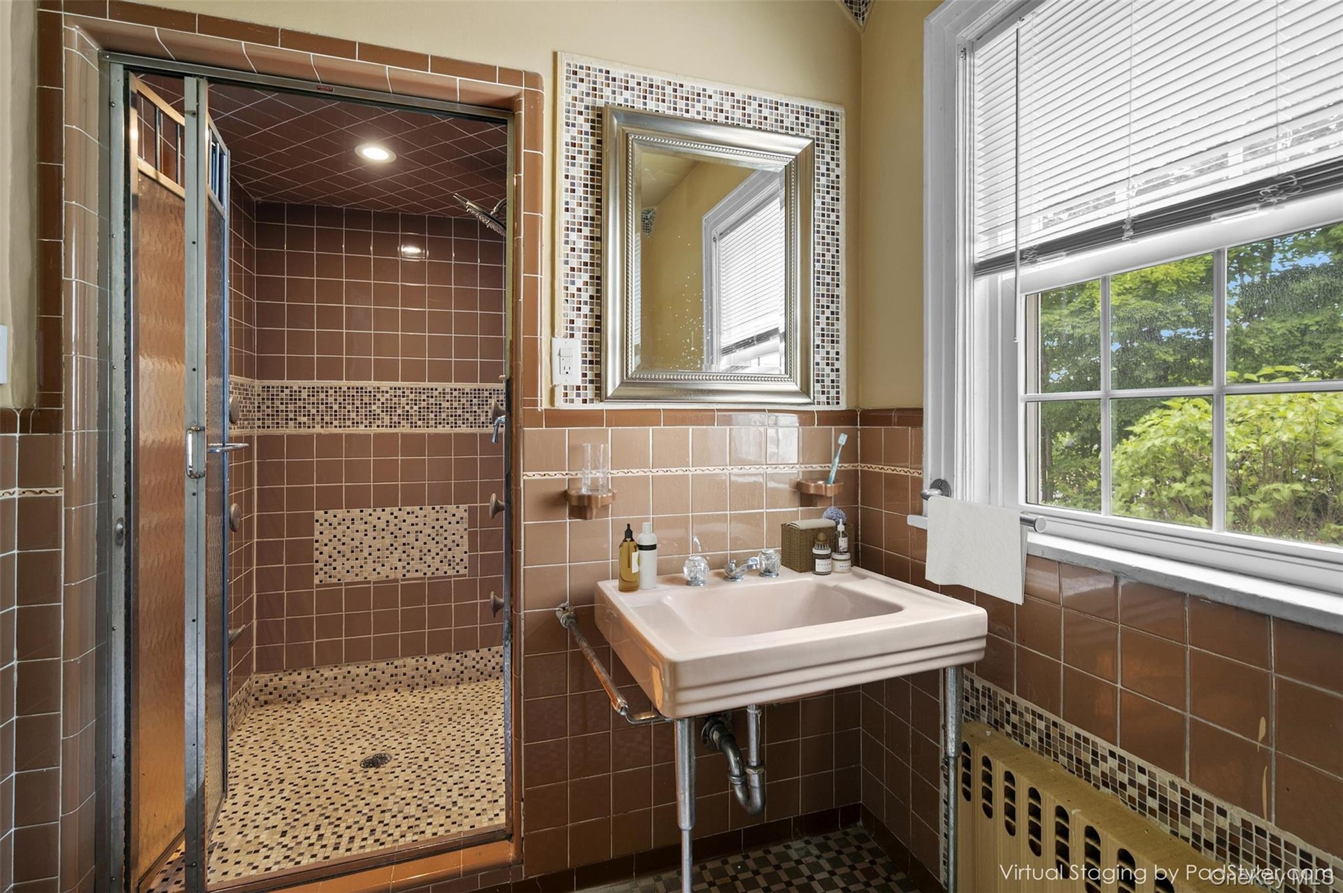 Traditional bathroom