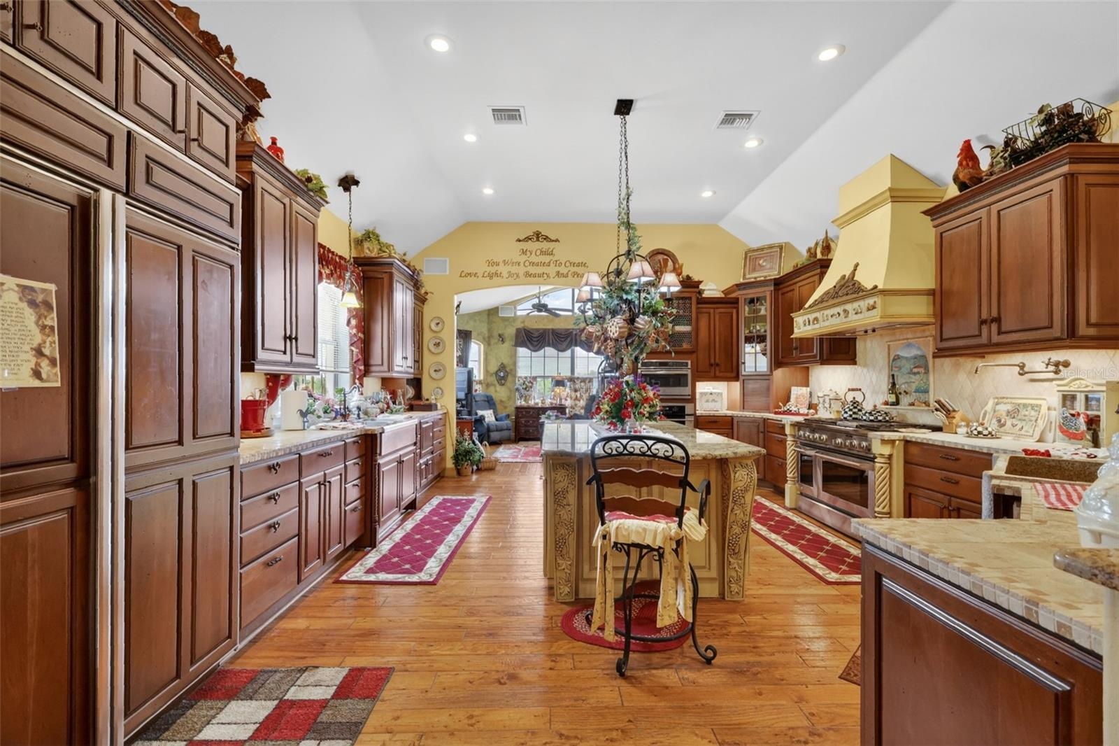Kitchen Main Level