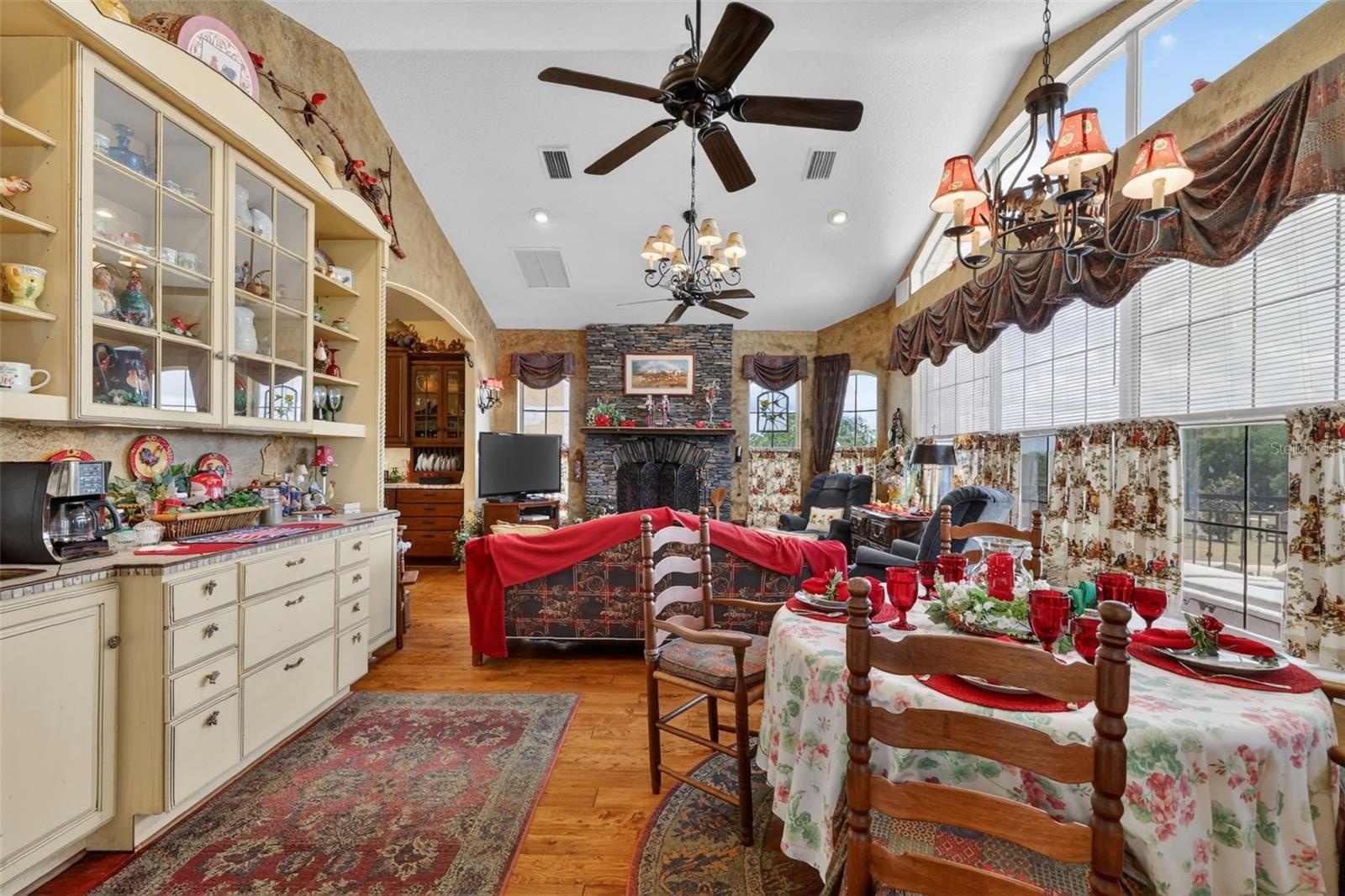 Breakfast Room Main Level
