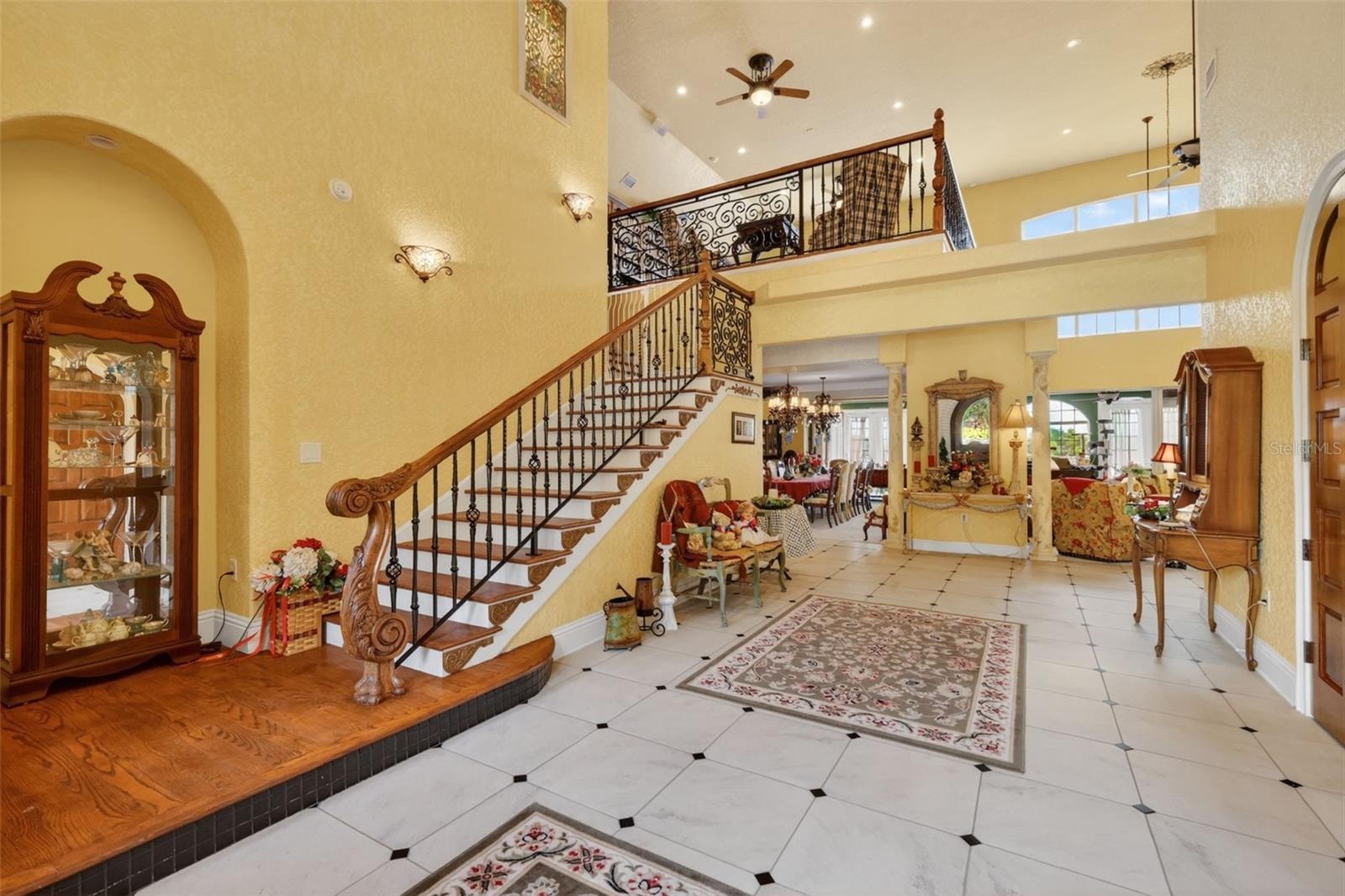 Foyer Main Level