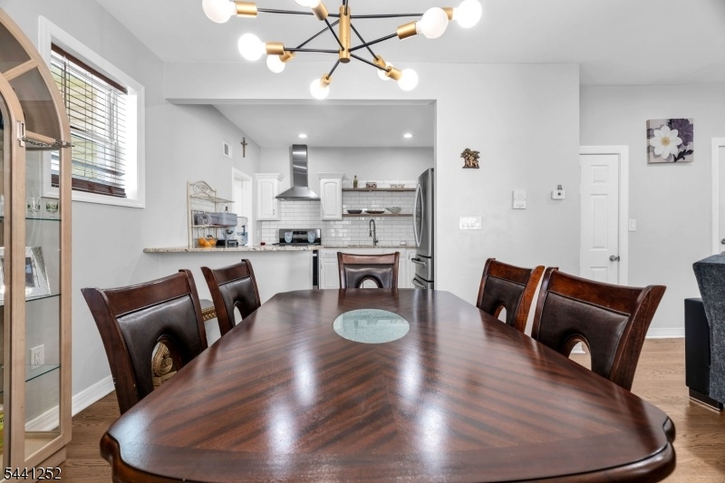 Dining room 2