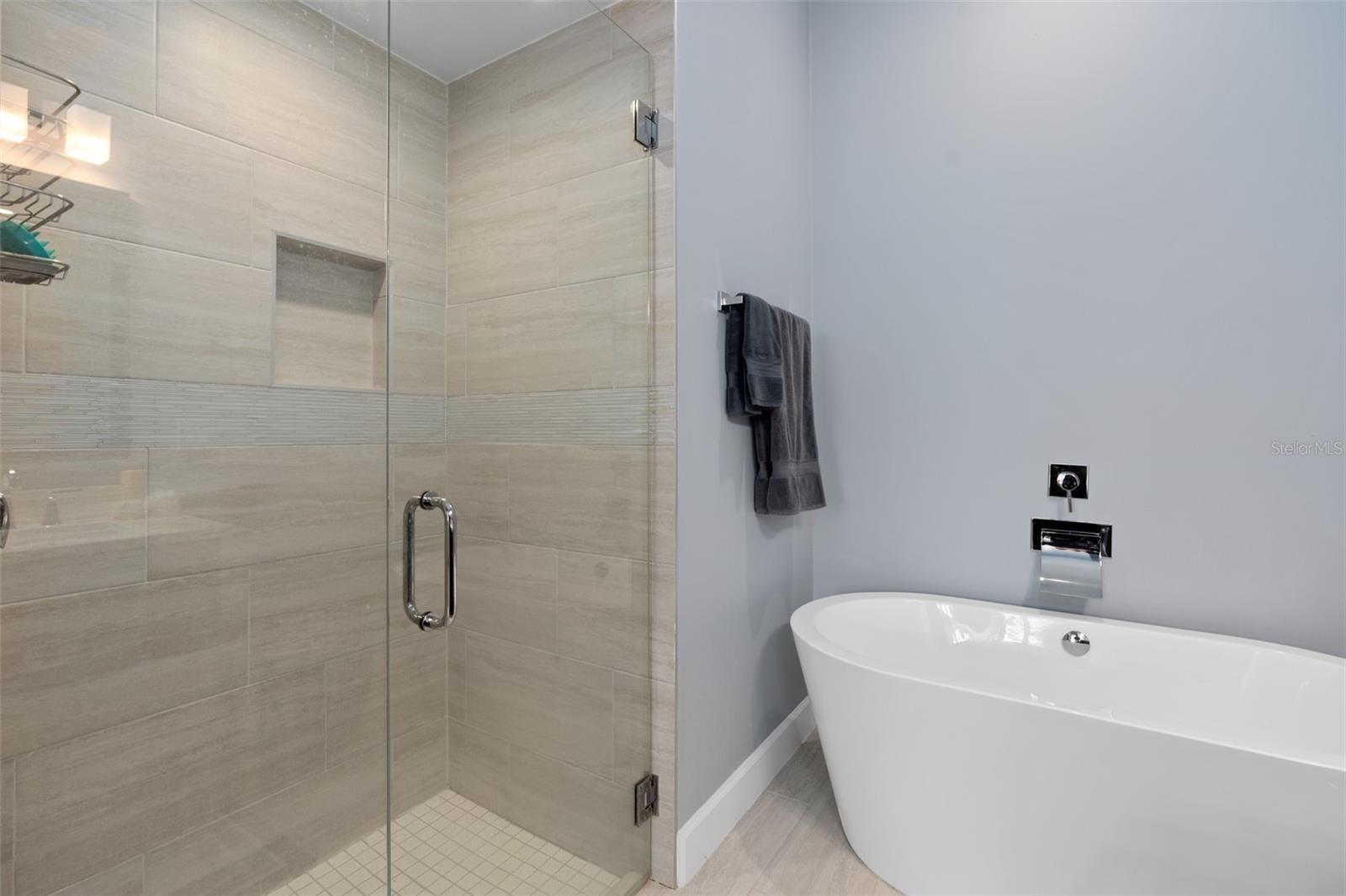 Separate Soaking Tub