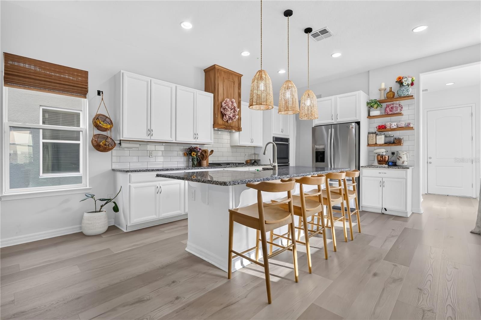 Gourmet Kitchen with Eating Space