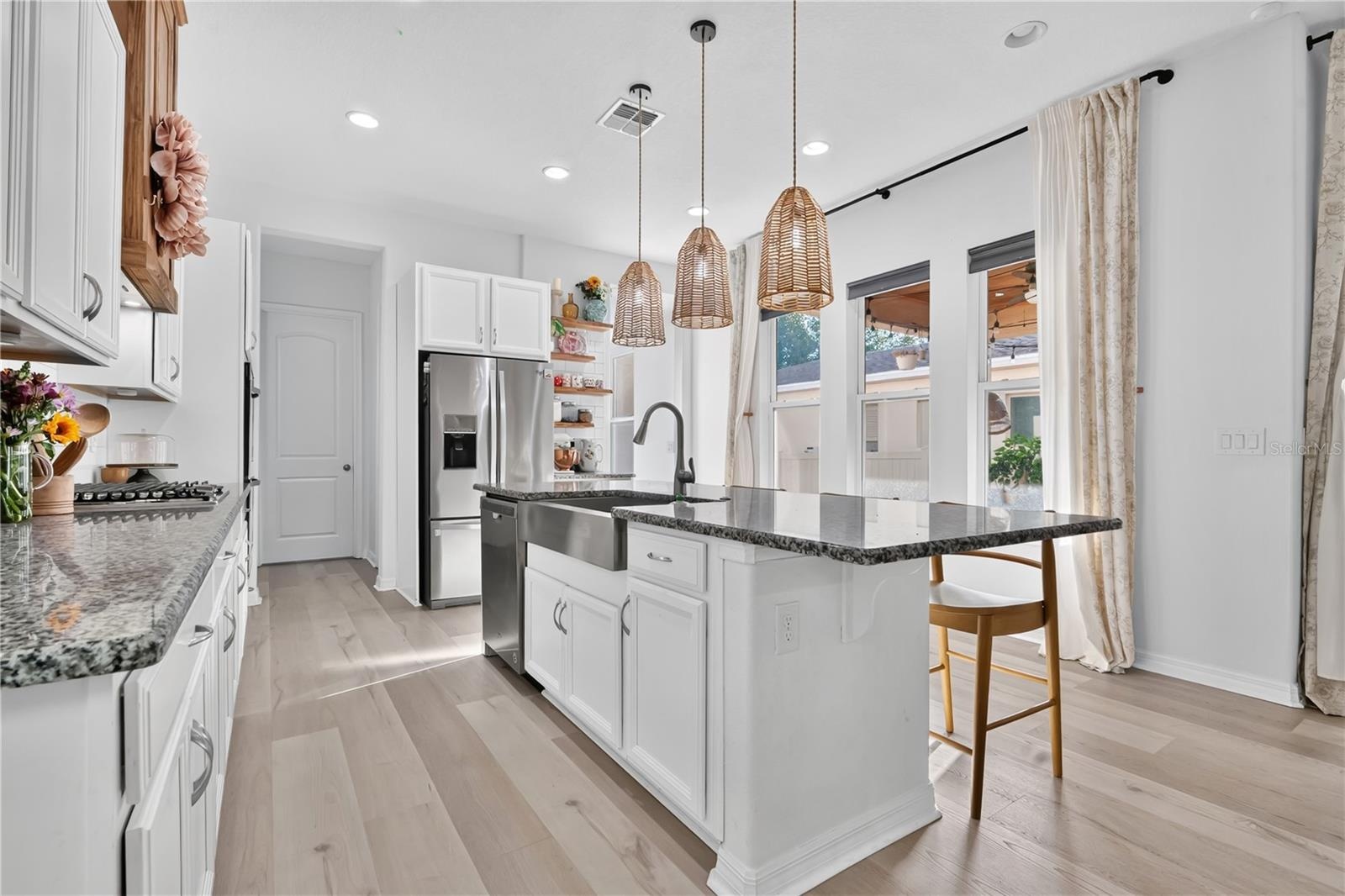 Gourmet Kitchen with Eating Space