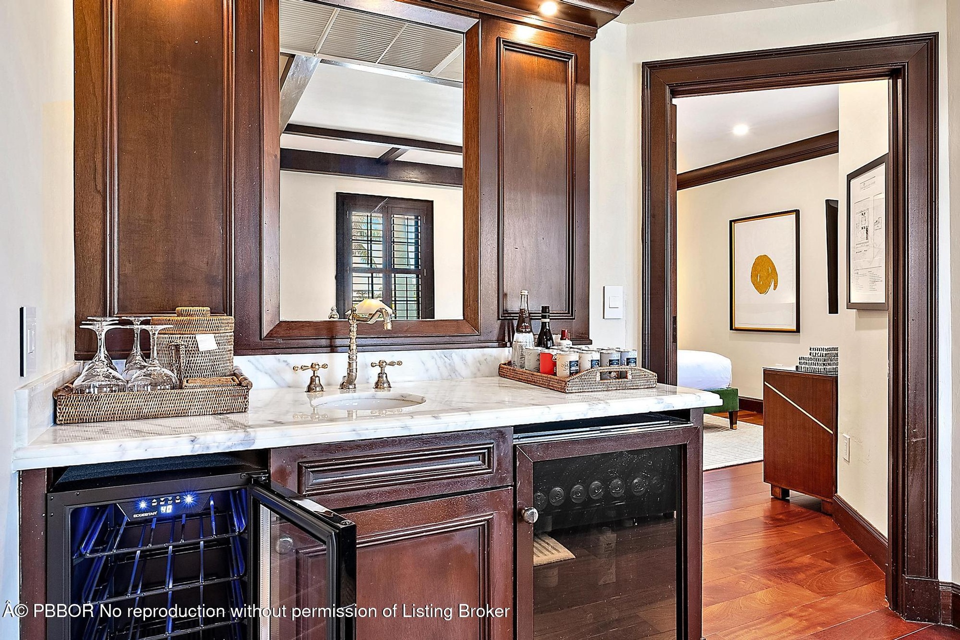 Wet bar