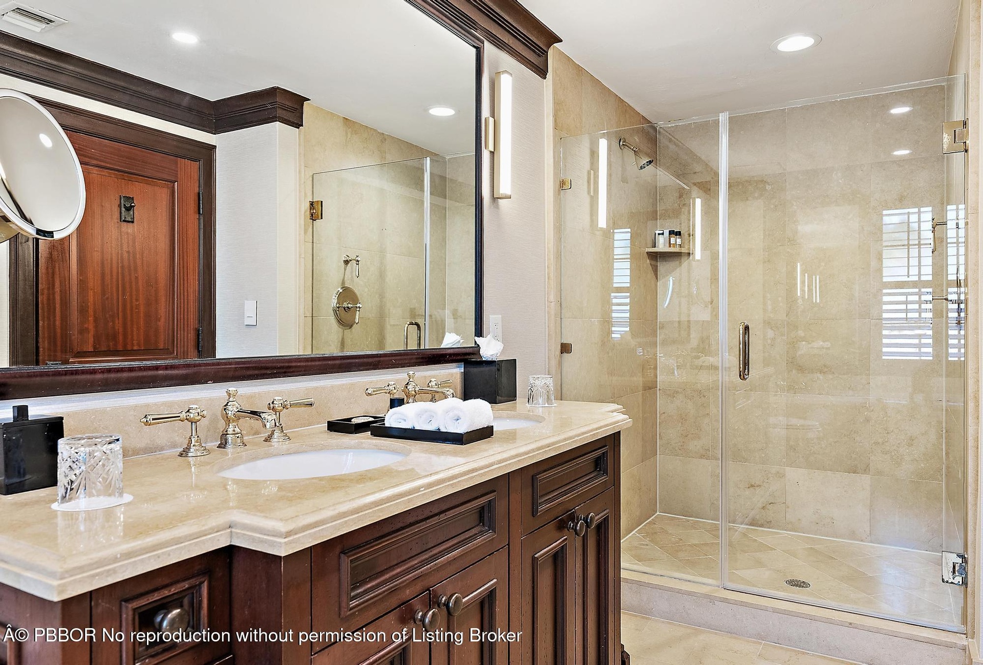 Bathroom 2 - Tub & shower