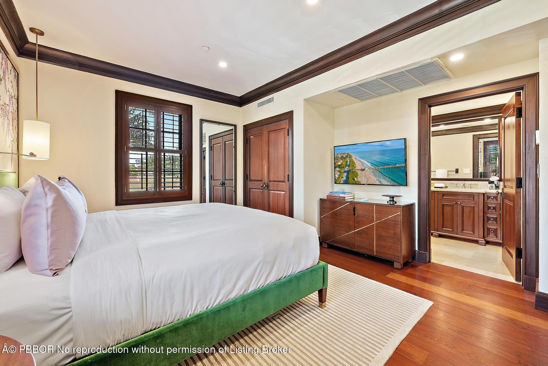 Bedroom 2- King suite