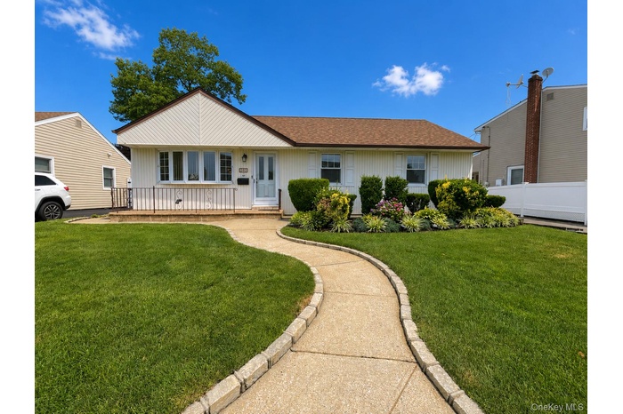 140 Andrew Ave