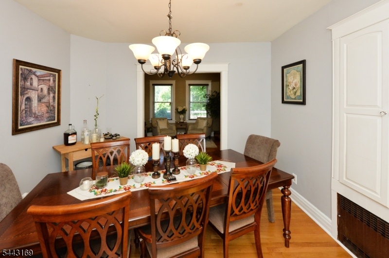 Formal Dining Room/Built In