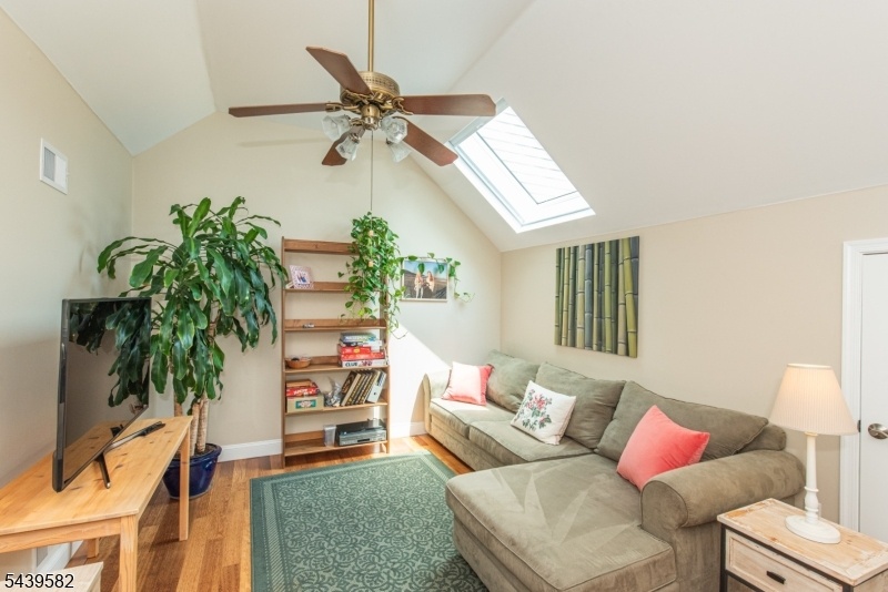 Loft - 3rd Floor