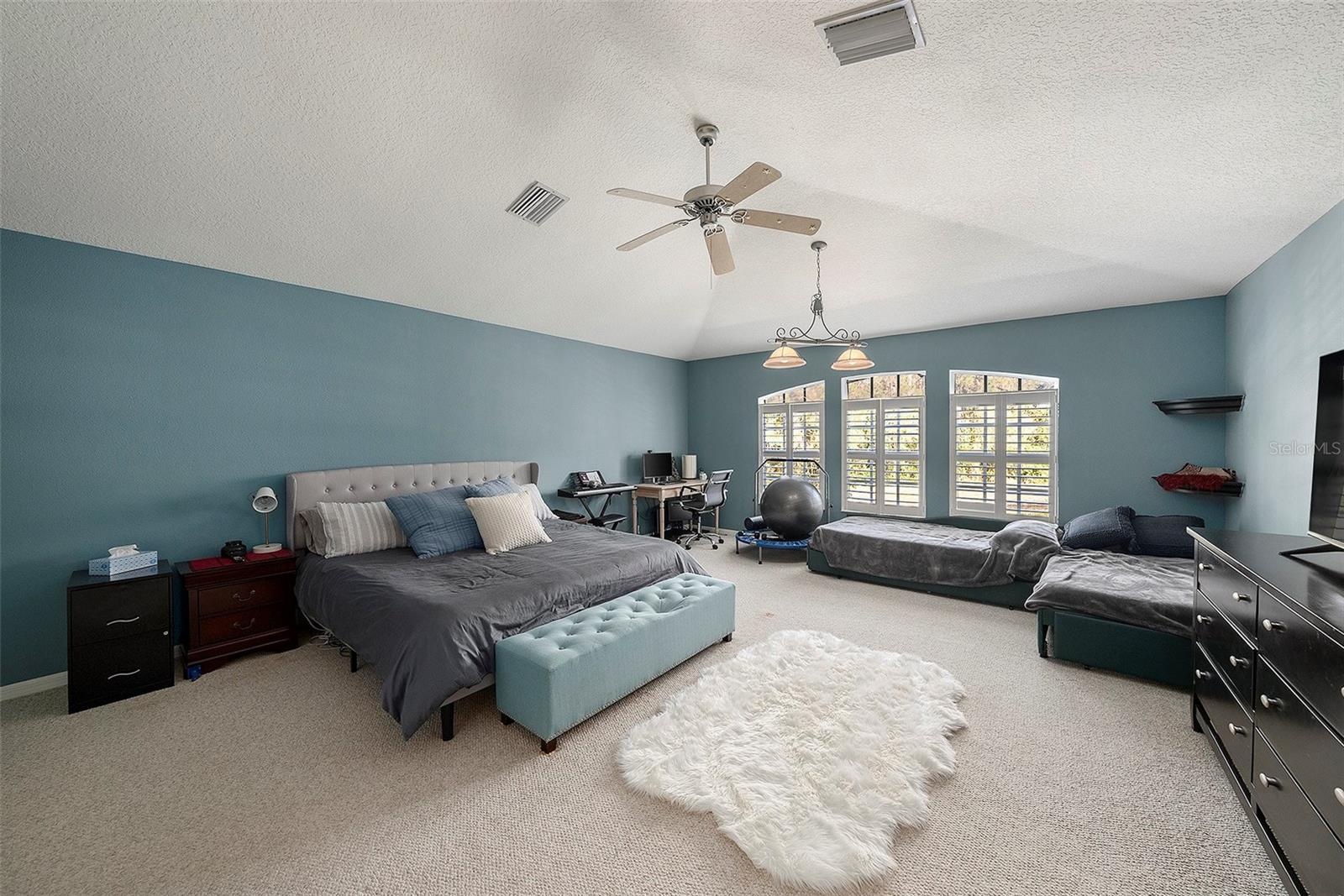 bonus bedroom
