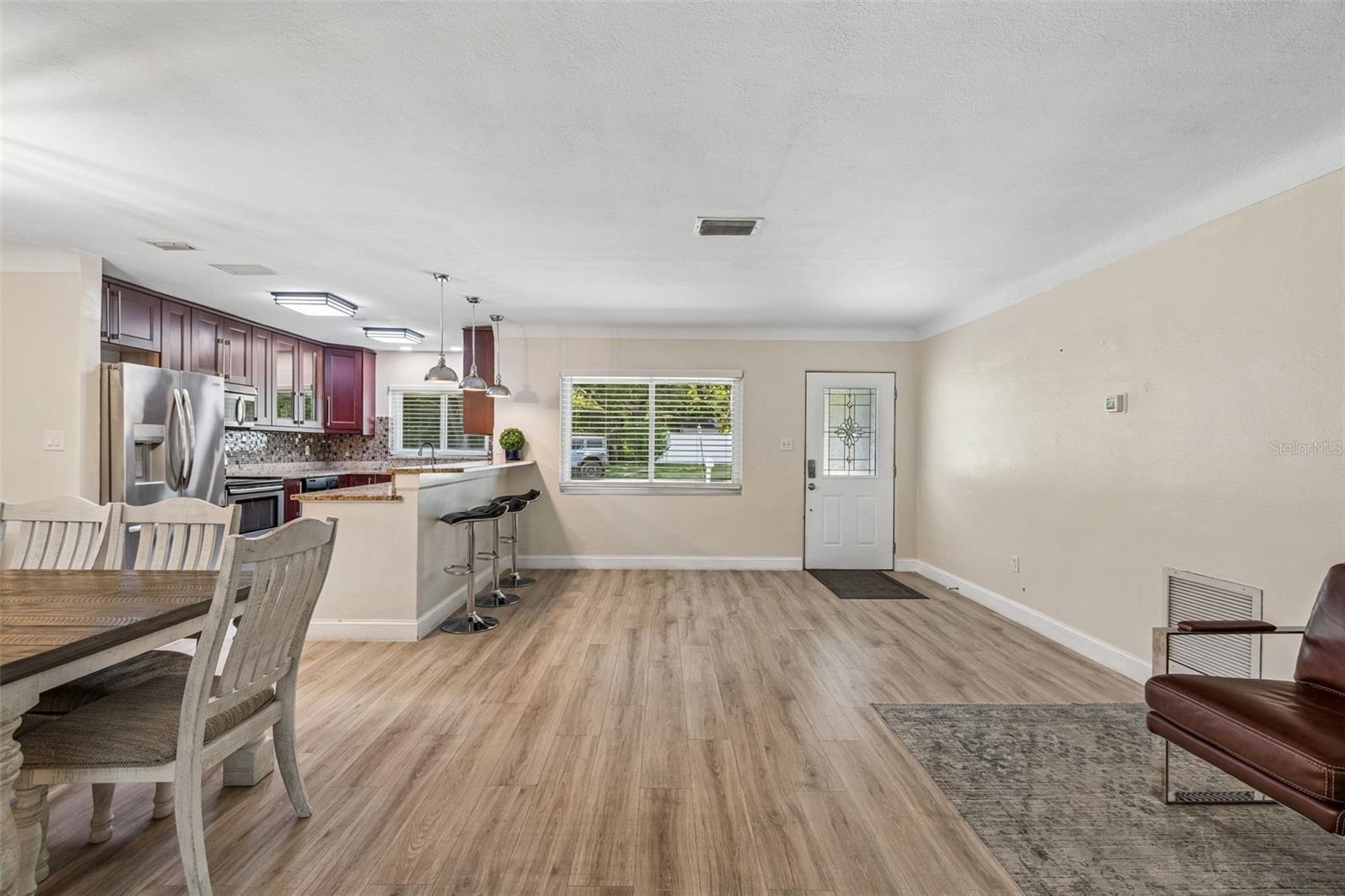 Kitchen/dining room/living room