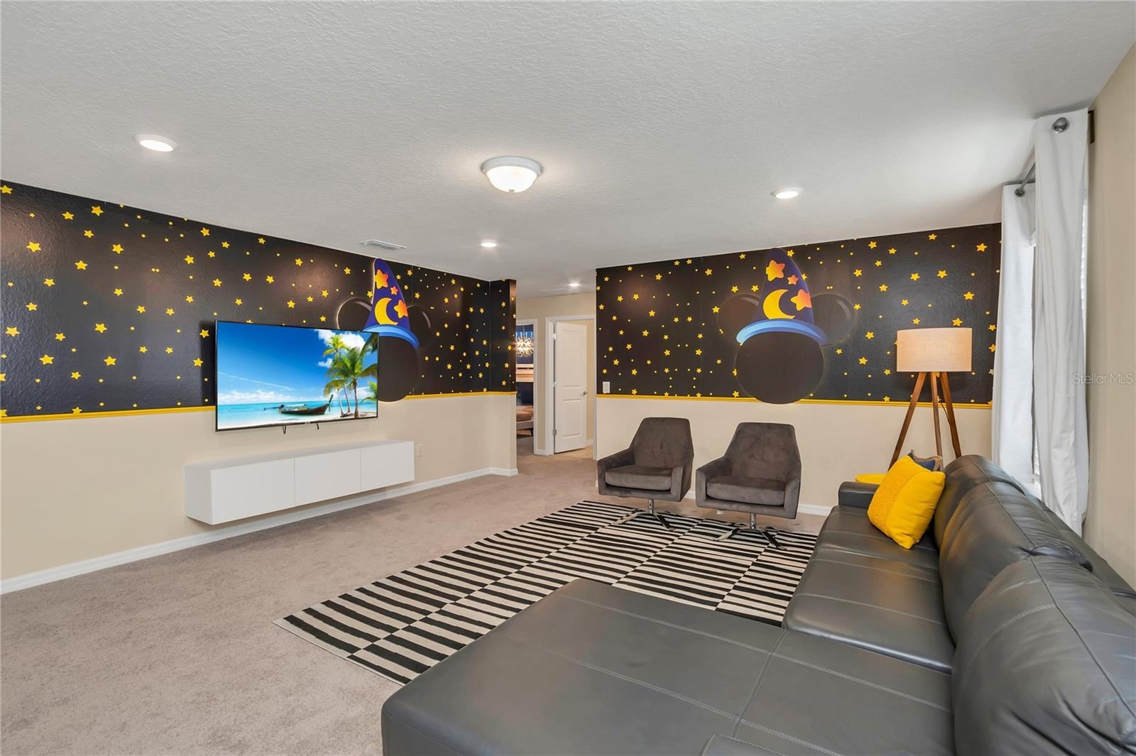 SECOND FLOOR LOFT
