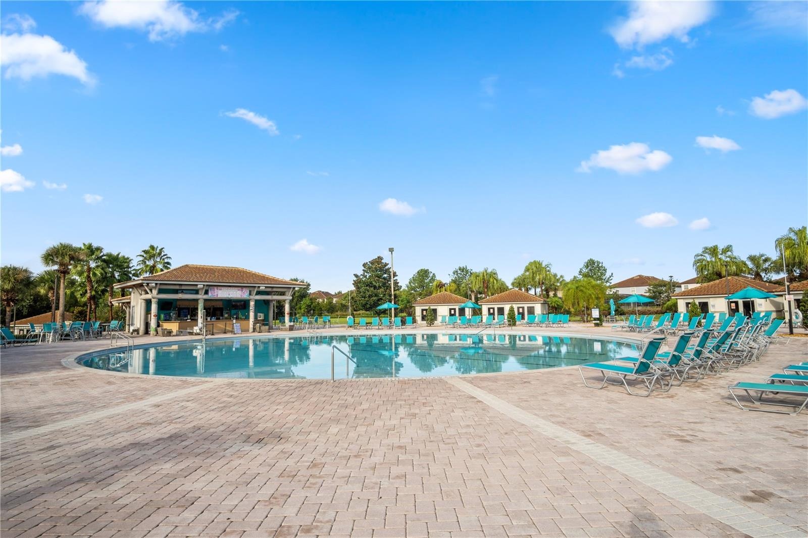 Oasis Club Resort Style Pool
