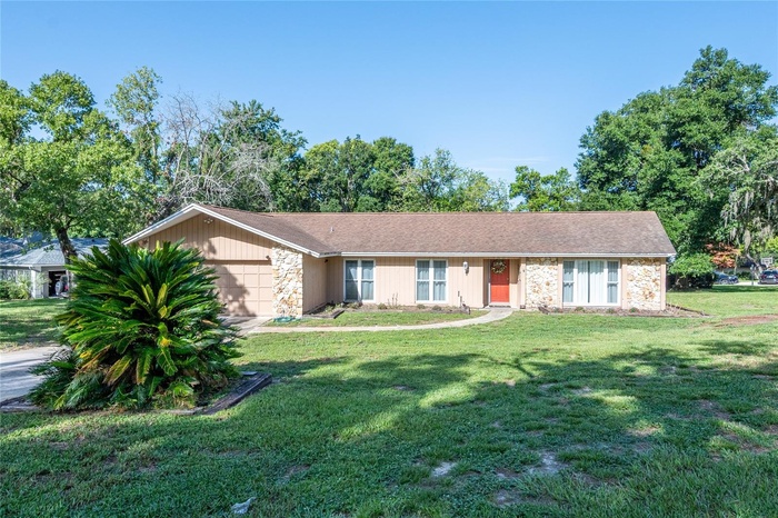 Welcome to 800 Sweetwater Creek Court!