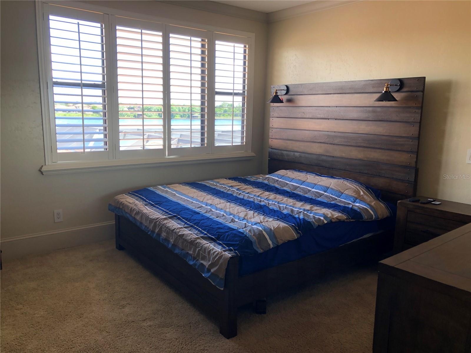 2nd bedroom