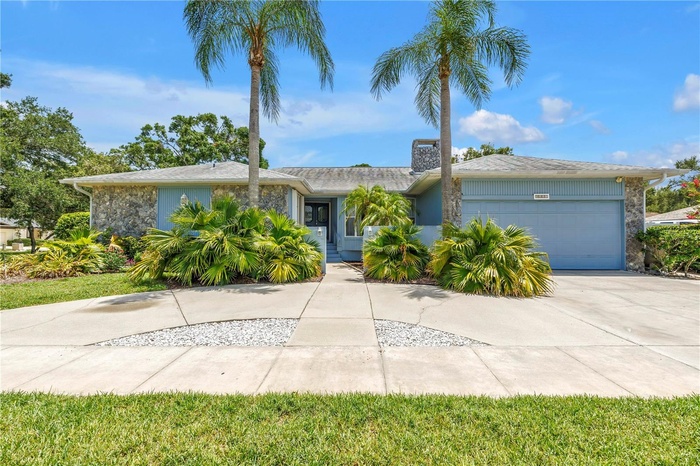 3000 Heron - located in Feather Sound