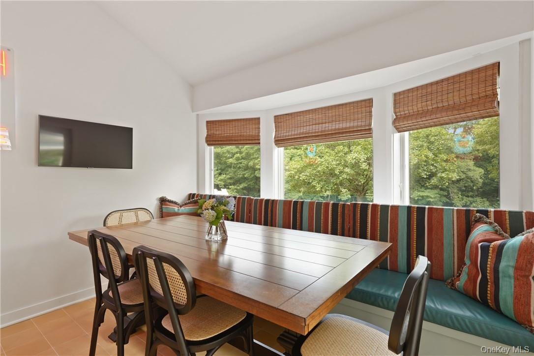 Kitchen Banquette