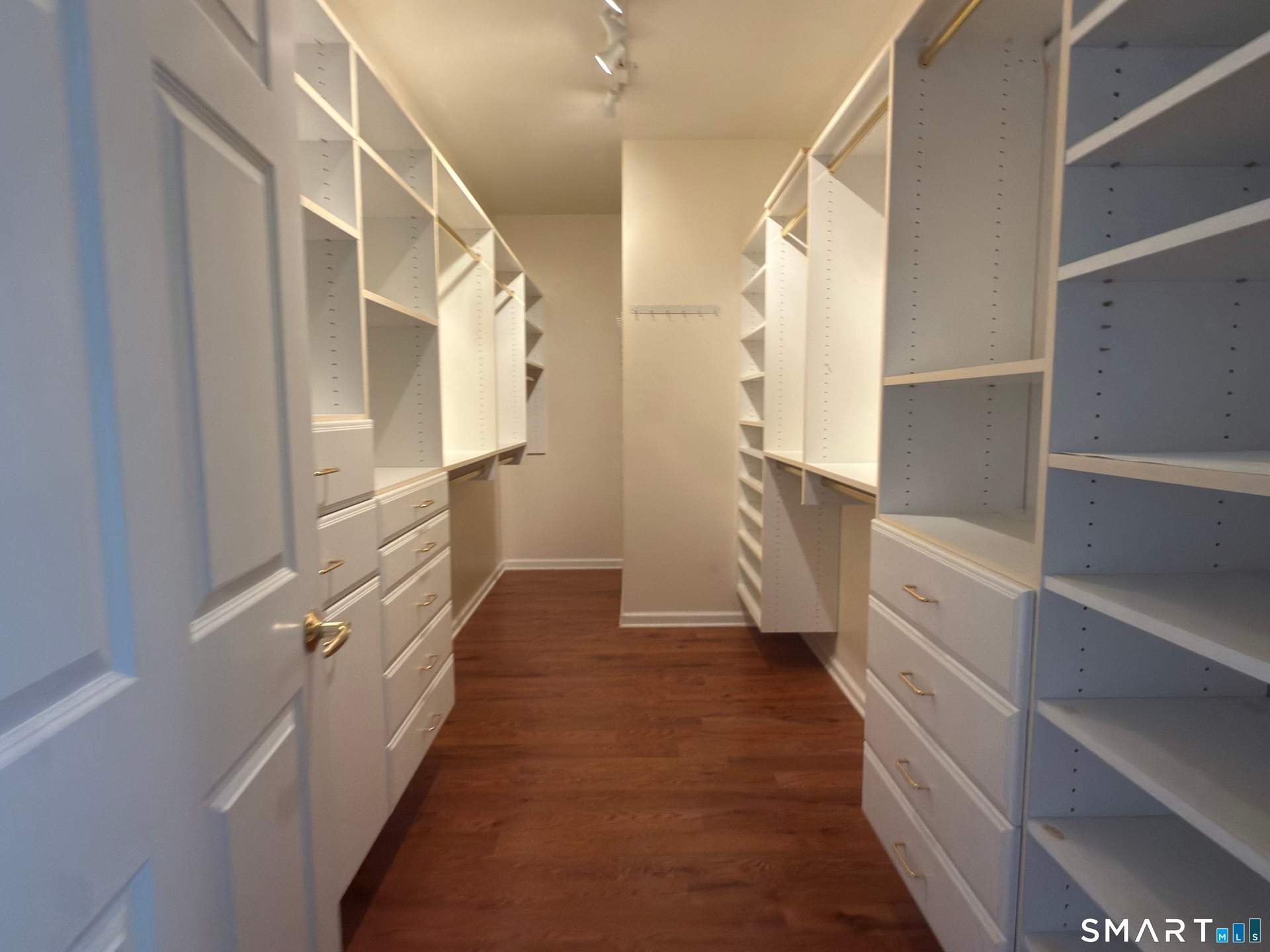 Walk In Closet