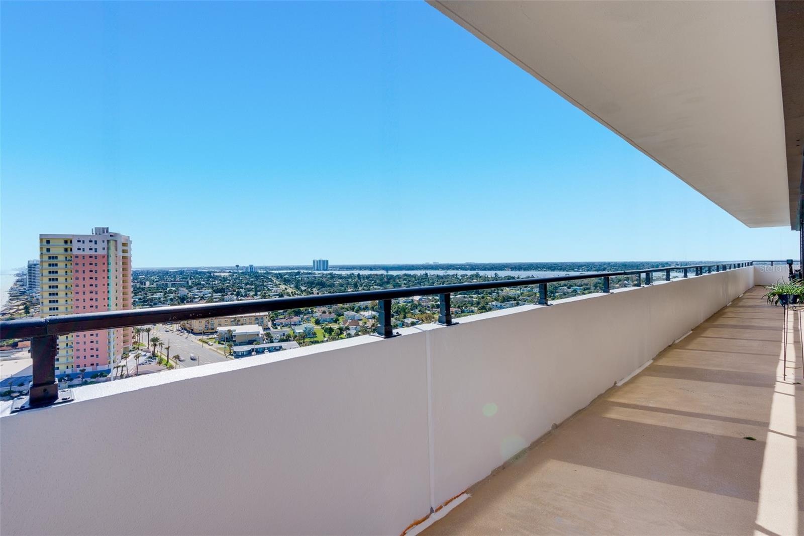 180 DEGREE BALCONY