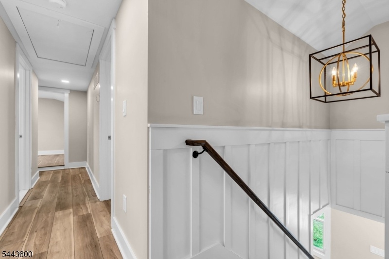 2nd floor landing