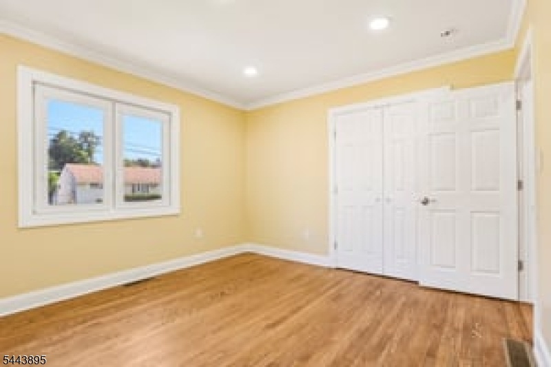 1st floor bed
