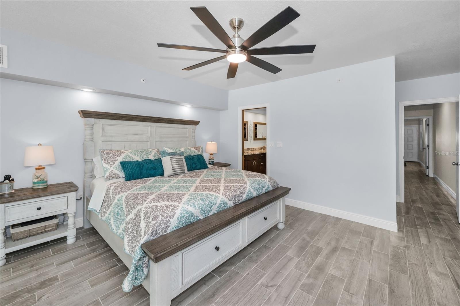 .. Master Bedroom Looking In. New Floors - Remodeled Bathroom. En-Suite  Primary Guest  Bedroom Accessed From 4th or 5th Floor Down the Hallway... Des