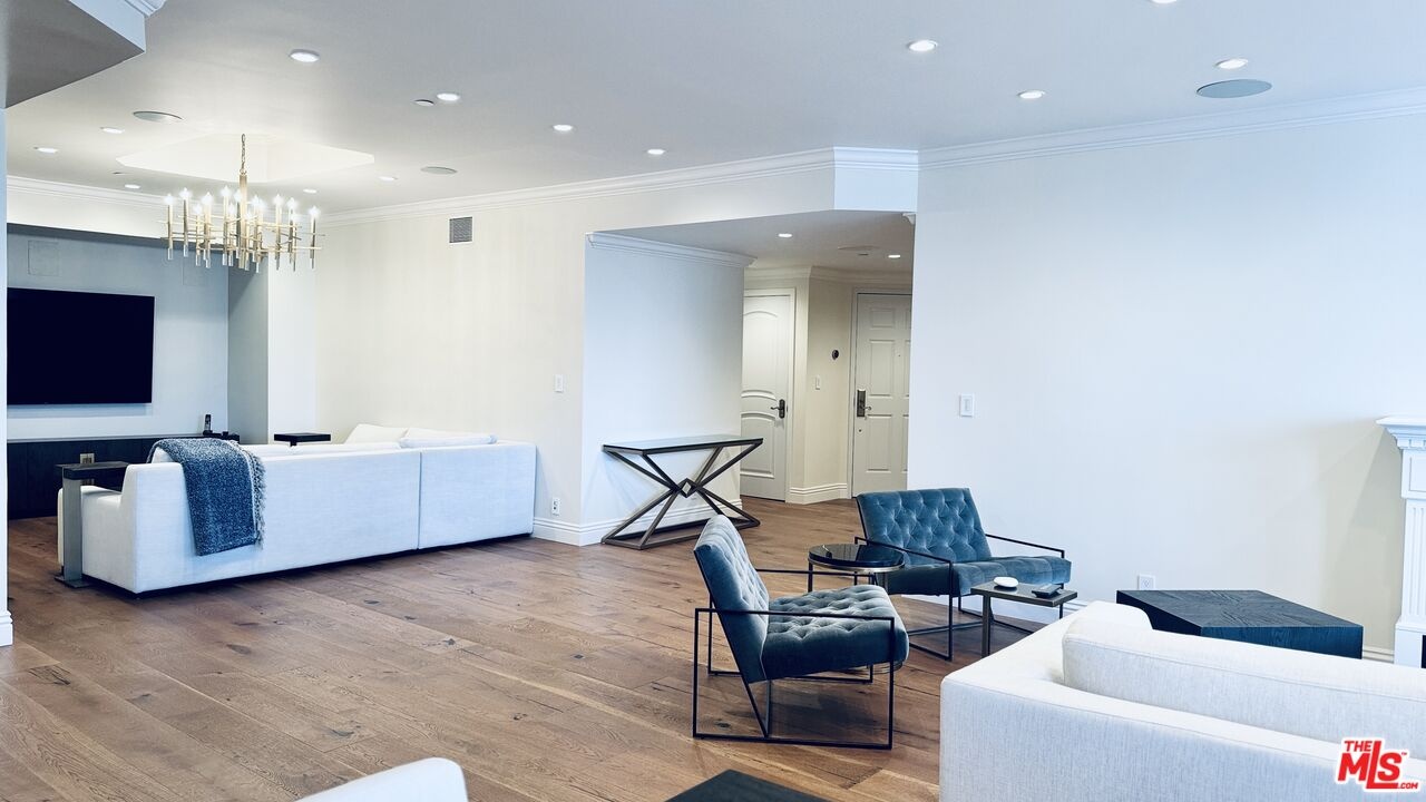 TV & Living Room