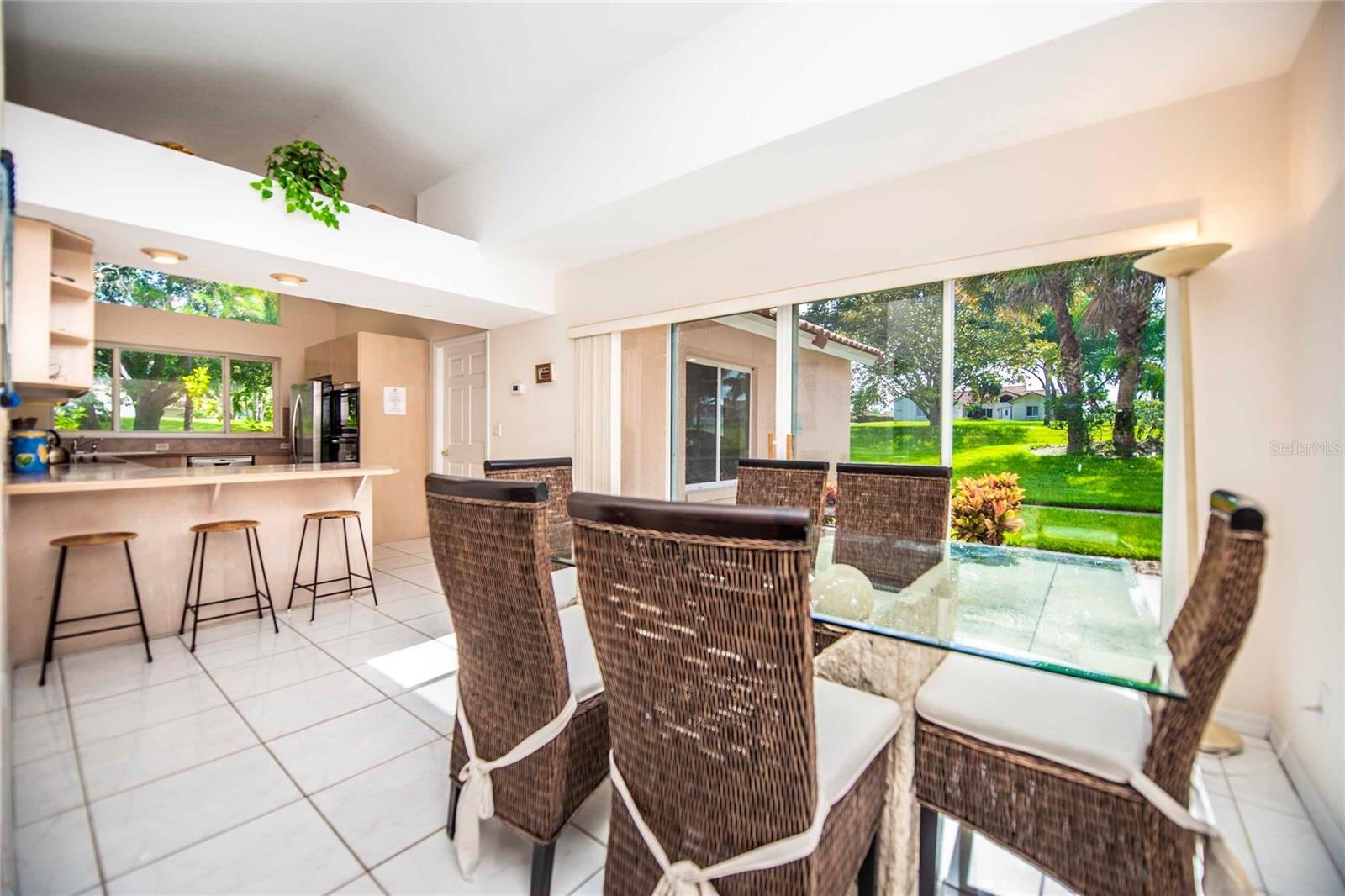 Dining/ Kitchen