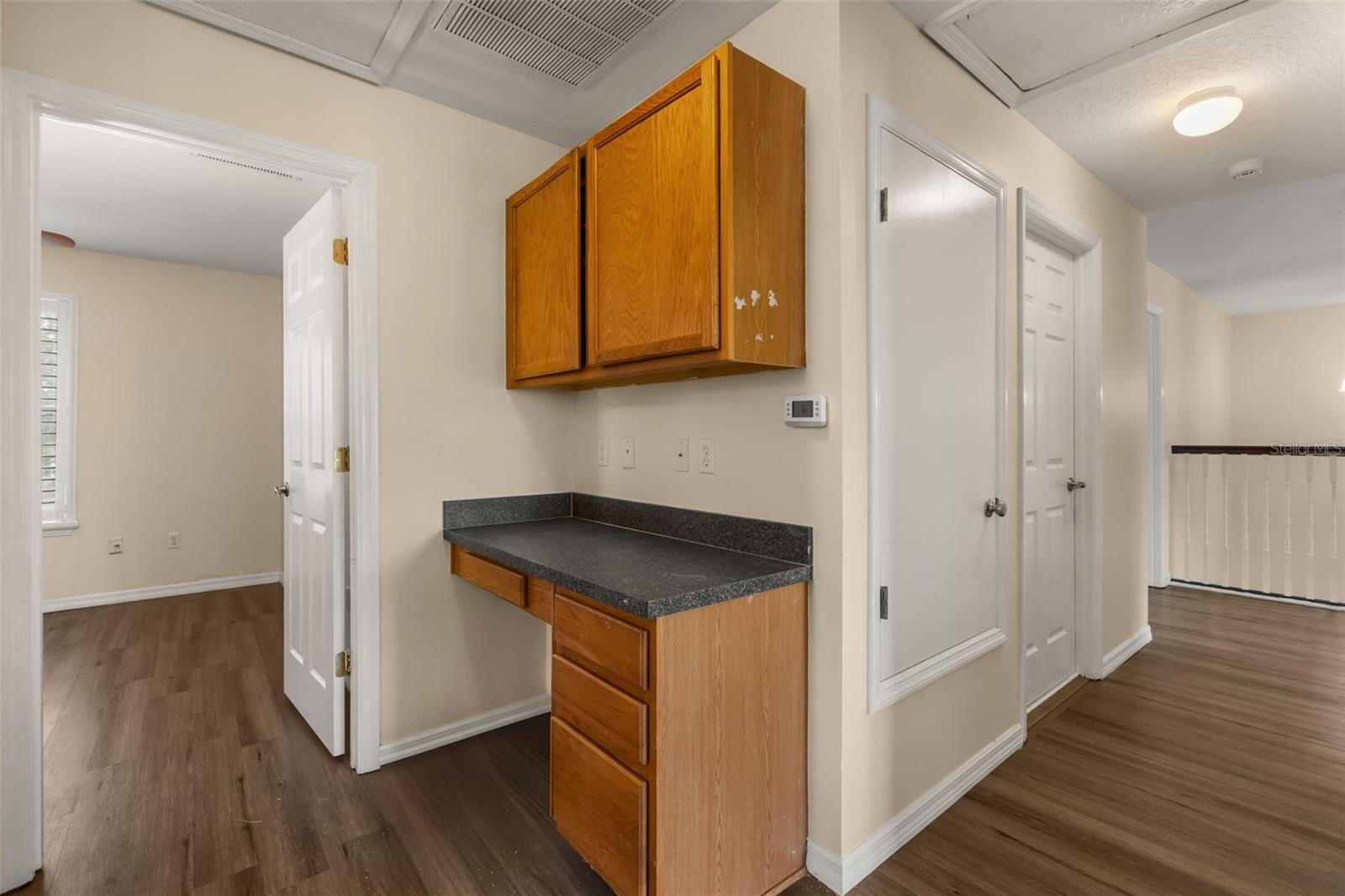 Landing Nook