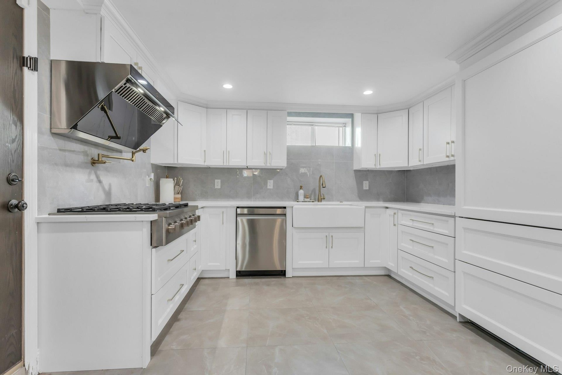 Bonus: Accessory Summer kitchen