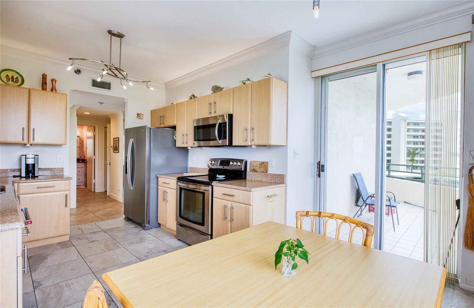 Eat in Kitchen