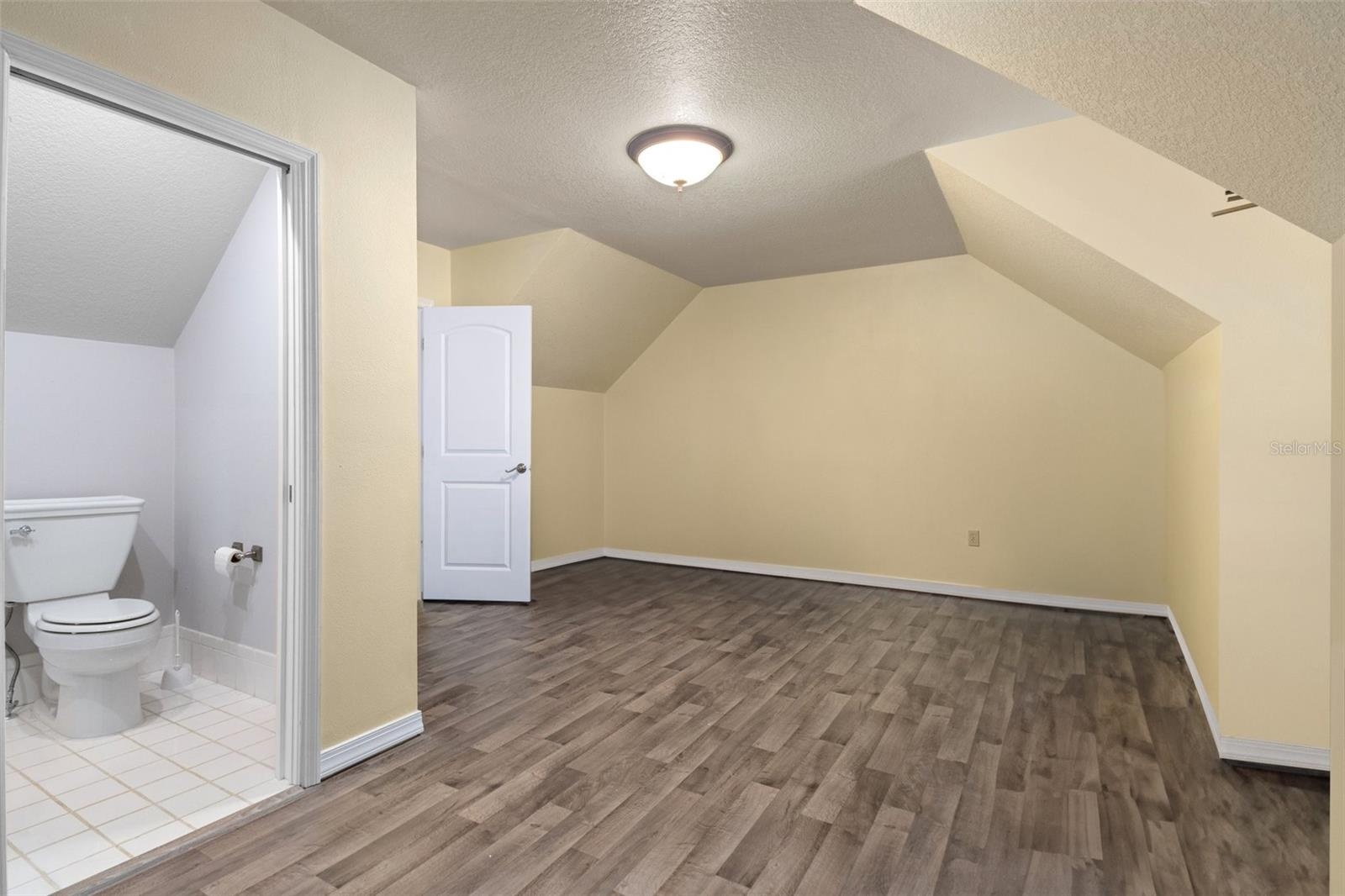 Upstairs loft above garage
