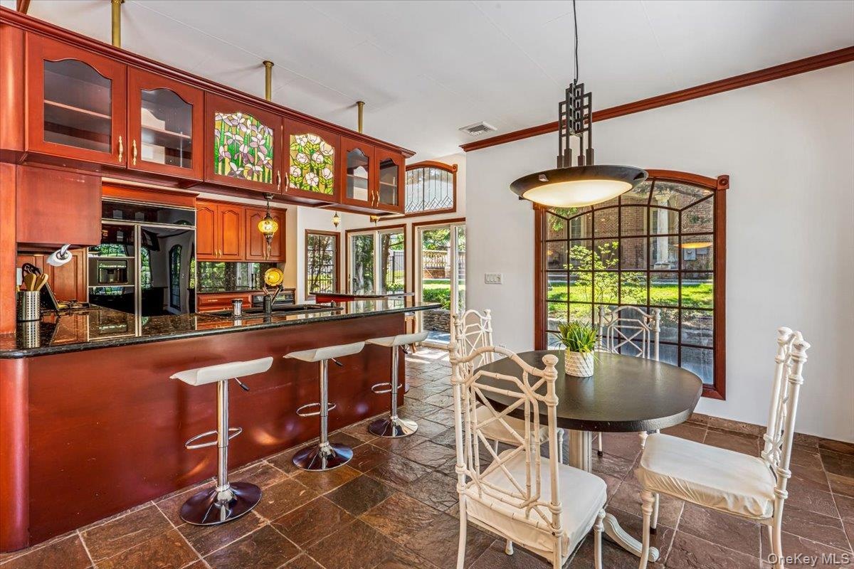 Eat In Kitchen Table Area