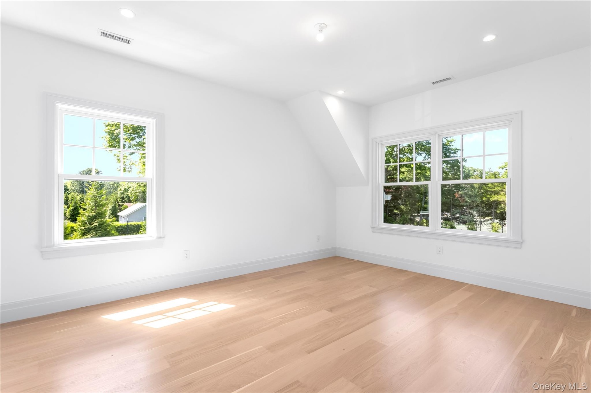 2nd Floor Guest Bedroom