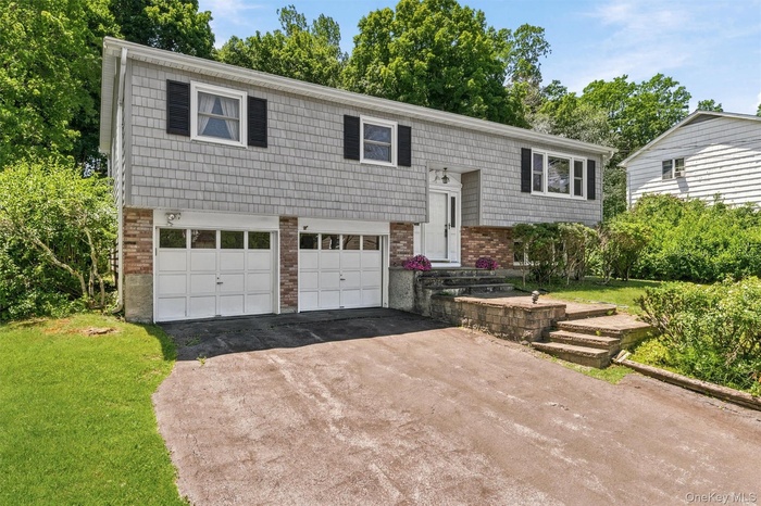 1753 Highbrook Street - a perfect home in a lovely area!