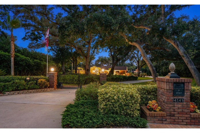 Welcome to Winding Willow Dr