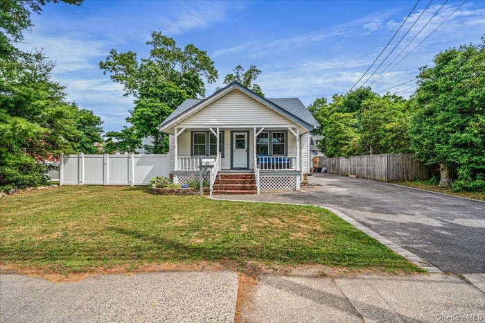 41 Moffit Blvd