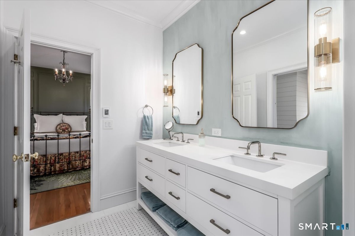 Bathroom 4