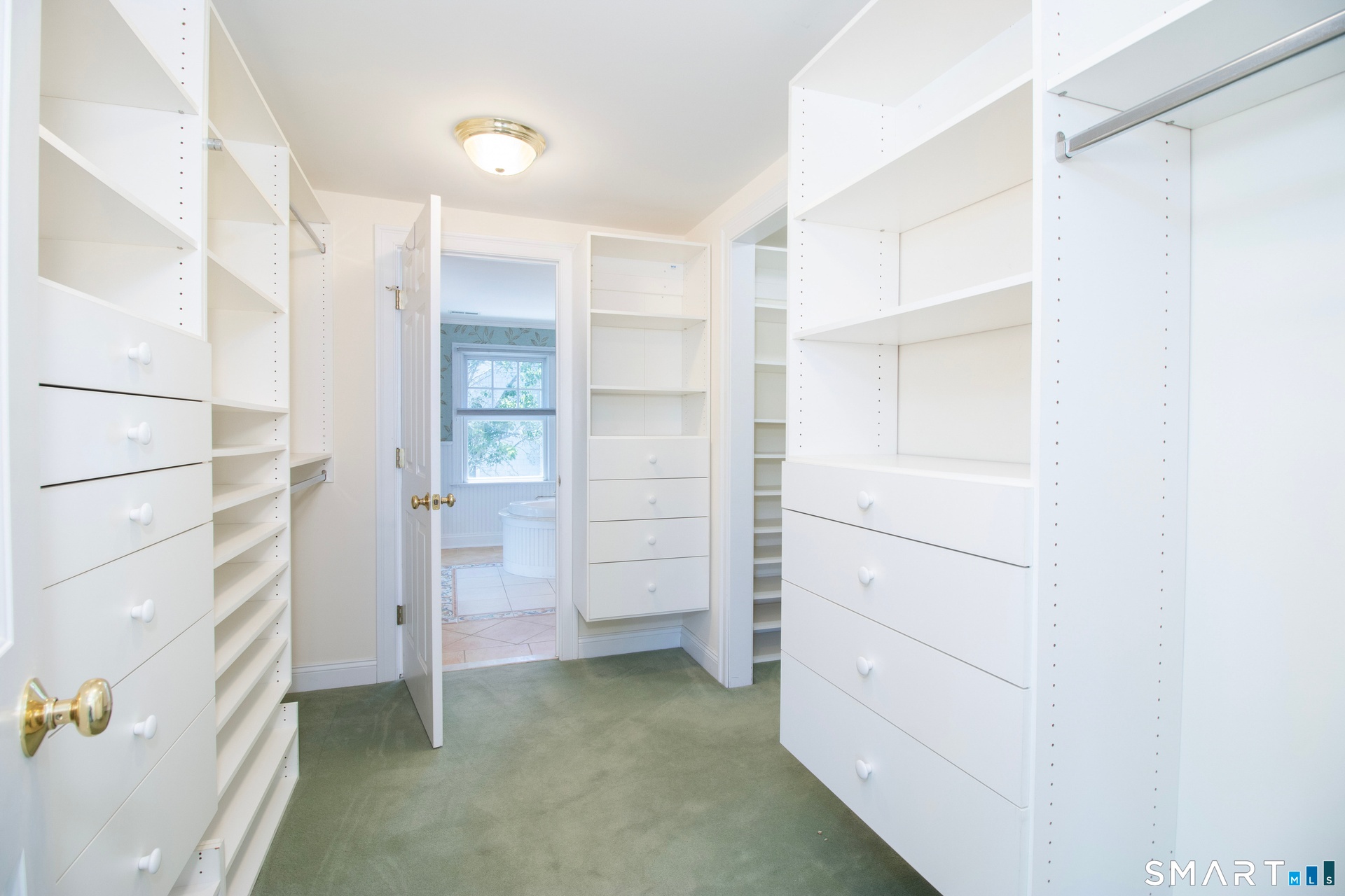 Walk In Closet