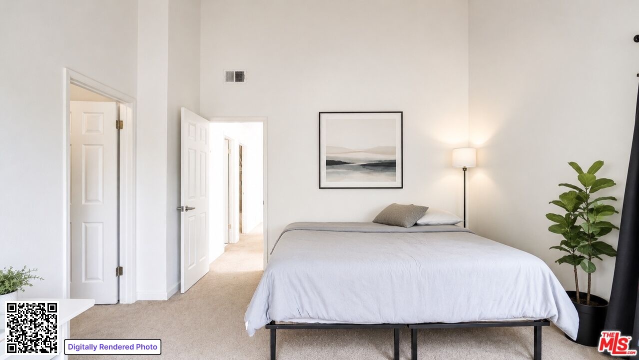High ceilings and abundant nat