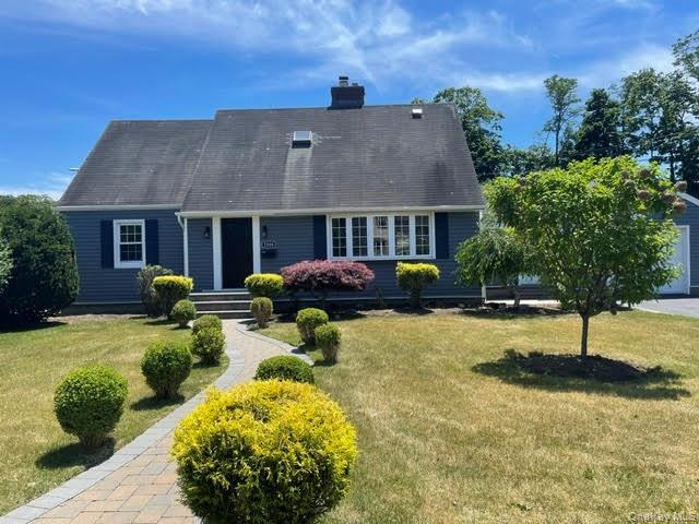 4 bedroom 2 Bath Cape Cod on a dead end block
