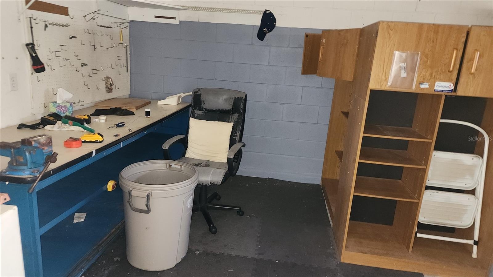 Workshop (Garage)