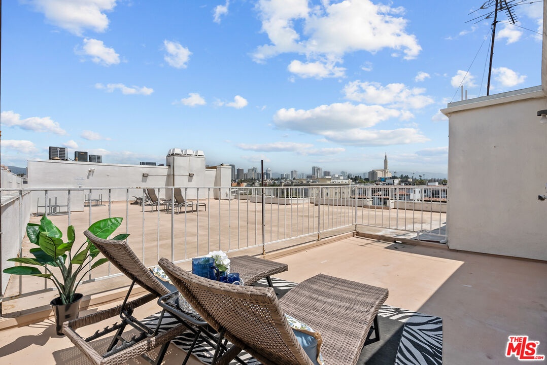 Roof top terrace