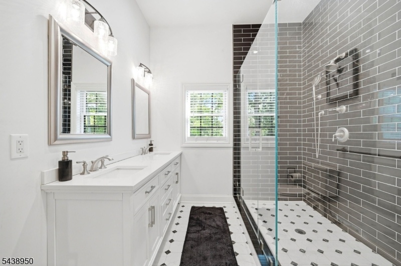Full Hall Bathroom