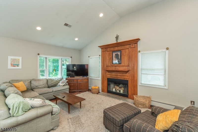 Great Room w/Fireplace