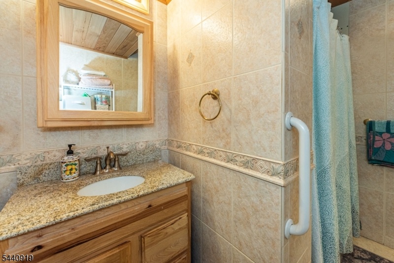 Full Bath