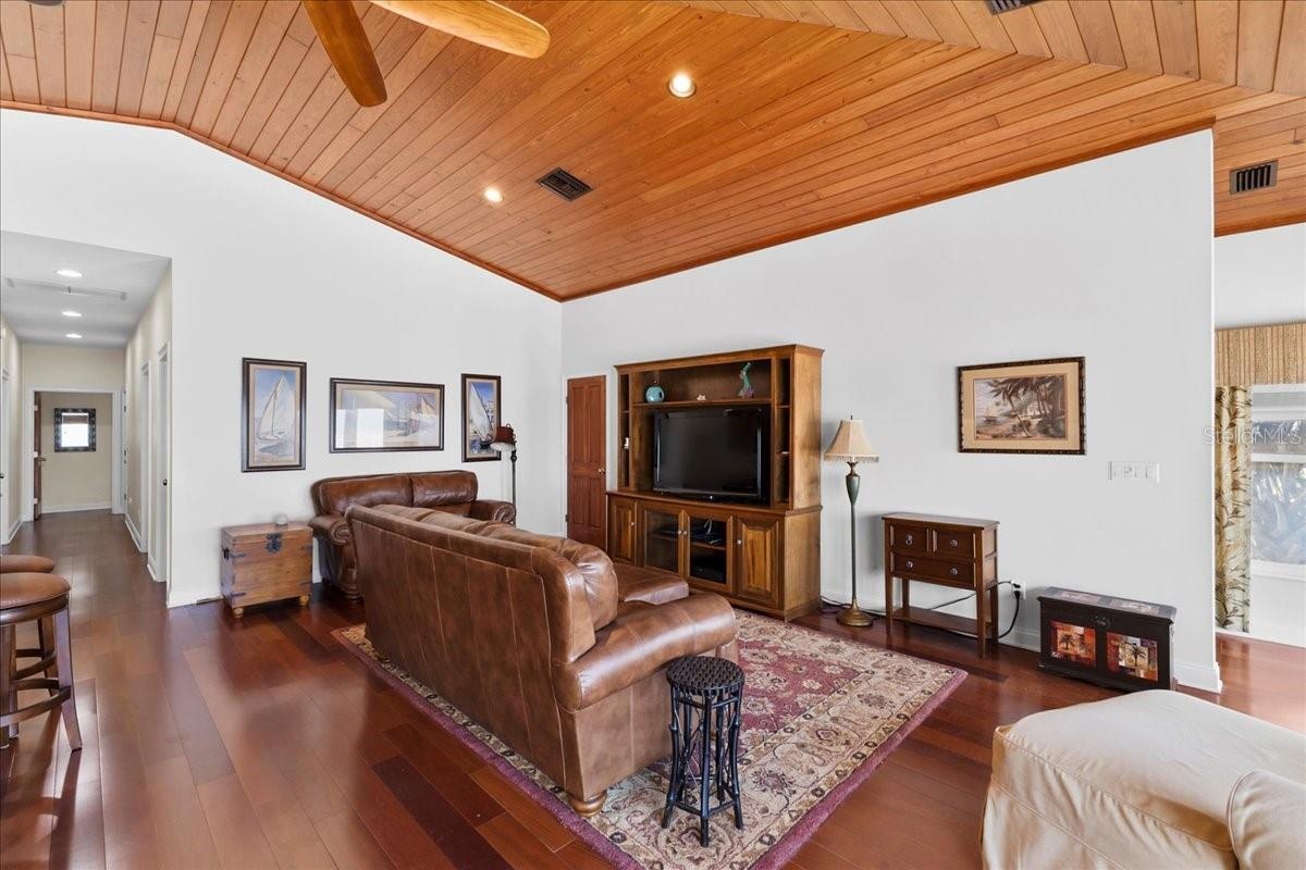 Second floor living area